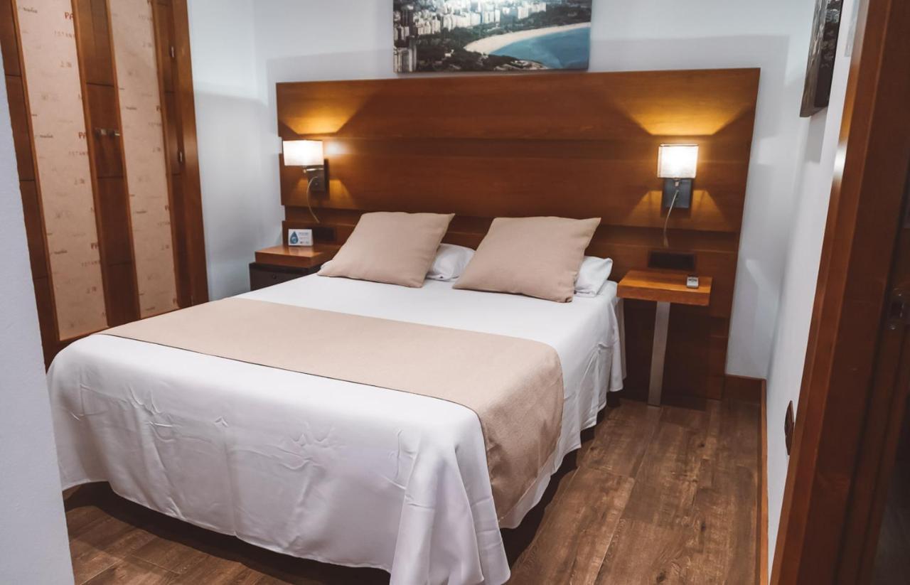 Ferreira Hostal Boutique كونيل ذي لا فرونتيرا المظهر الخارجي الصورة
