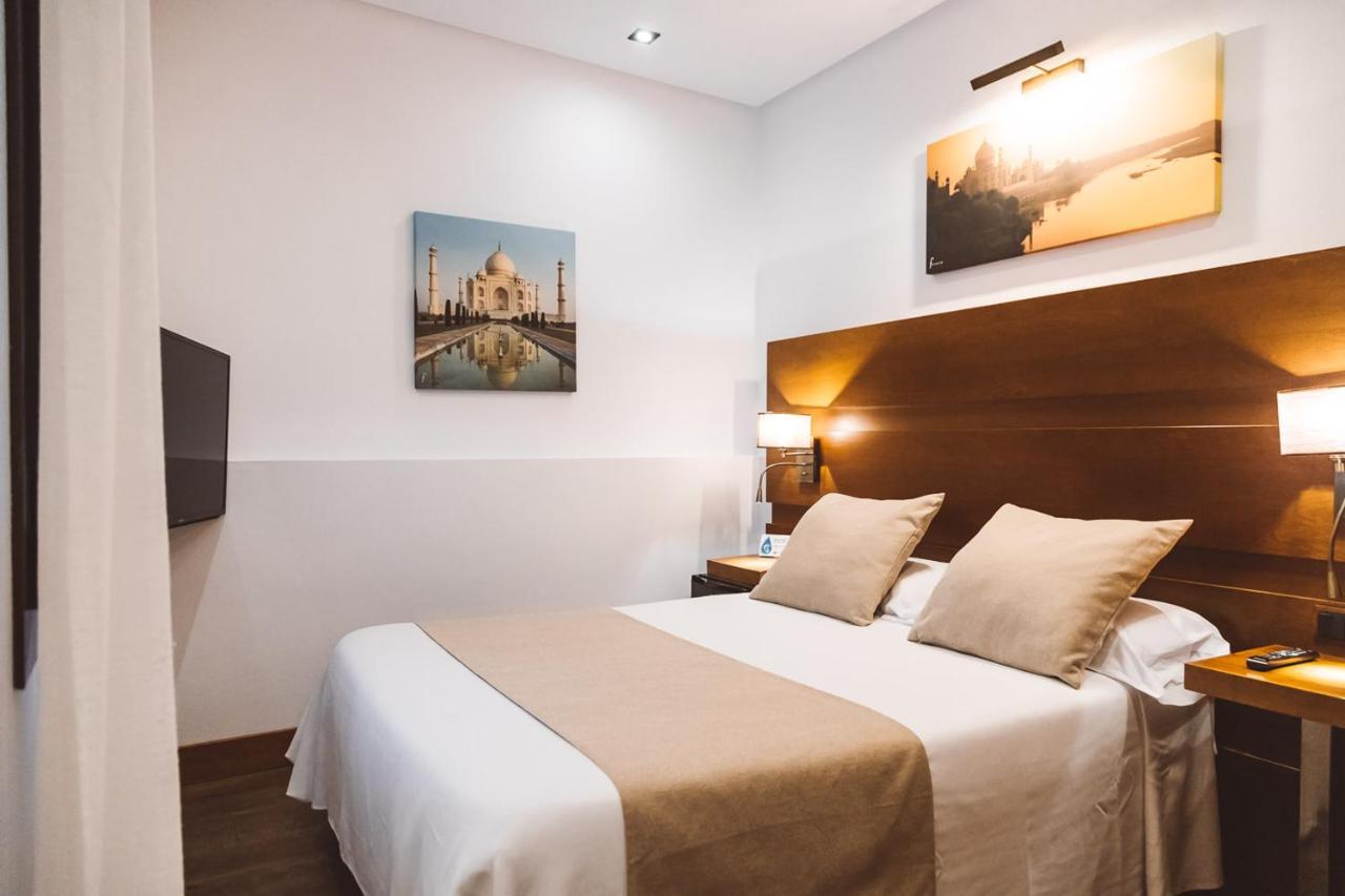 Ferreira Hostal Boutique كونيل ذي لا فرونتيرا المظهر الخارجي الصورة